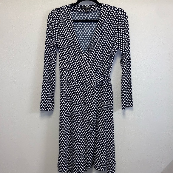 Banana Republic Dresses & Skirts - Banana Republic Petite Navy White Long Sleeve Faux Wrap Dress 3018